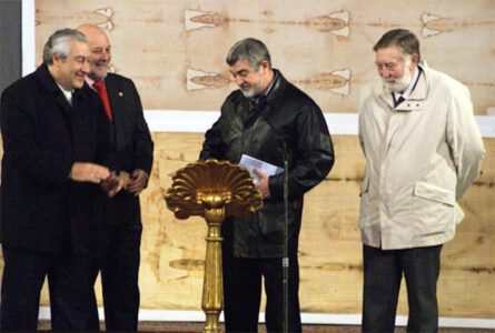 Asistentes entrega premios